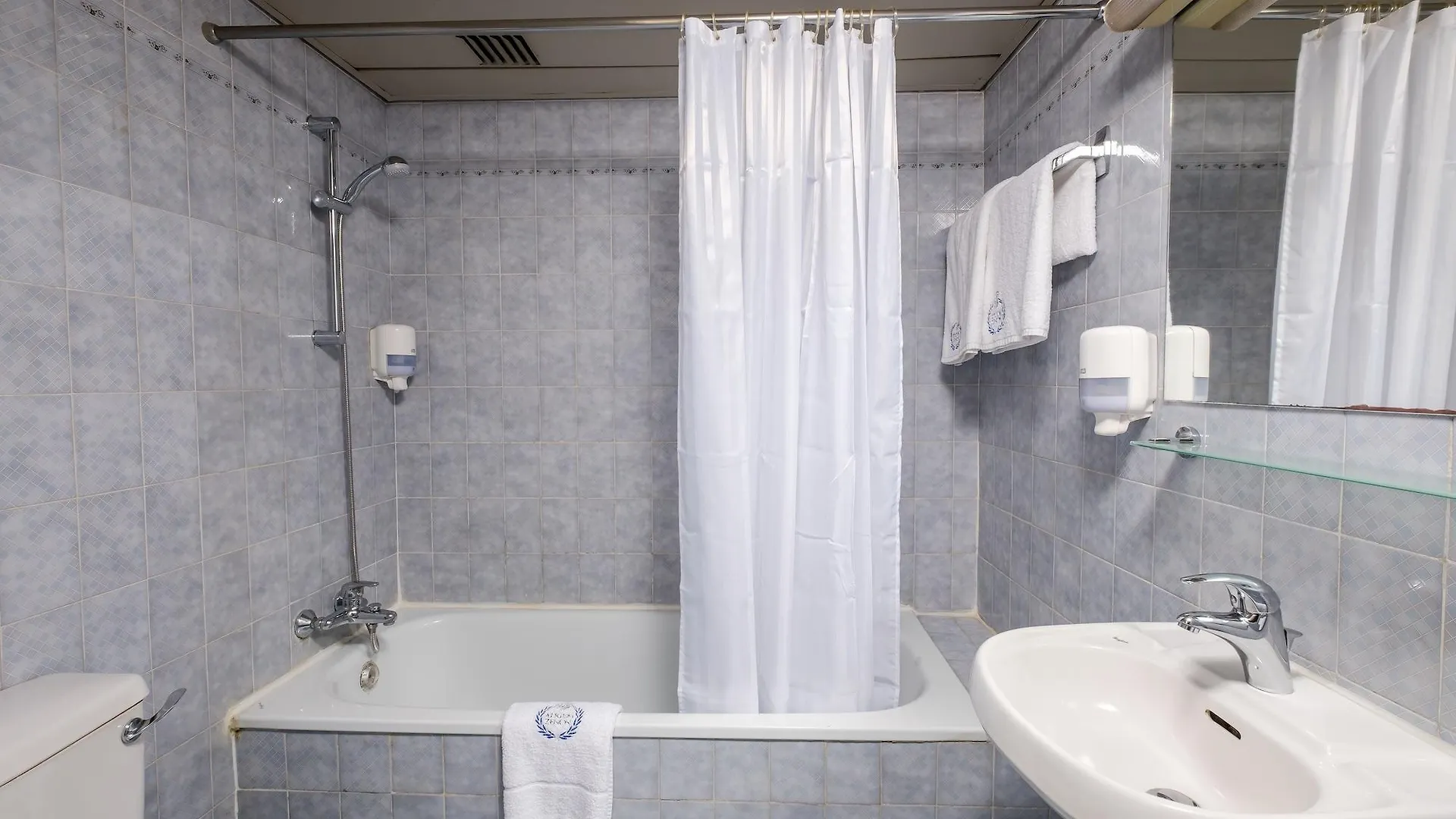 Atrium Zenon Hotel Apartments Λάρνακα