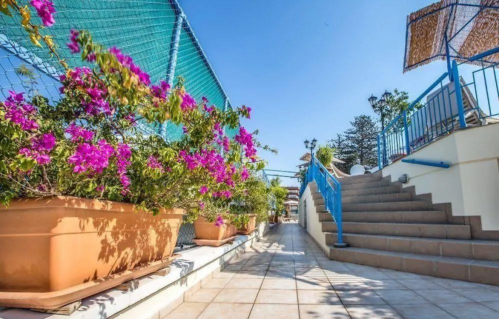 Ξενοδοχείο με διαμερίσματα Atrium Zenon Hotel Apartments Λάρνακα