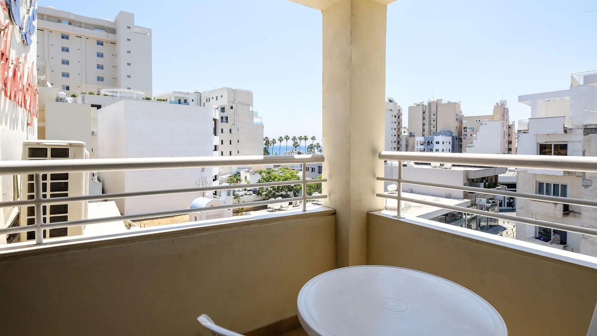 Atrium Zenon Hotel Apartments Larnaca 3*,  Chypre